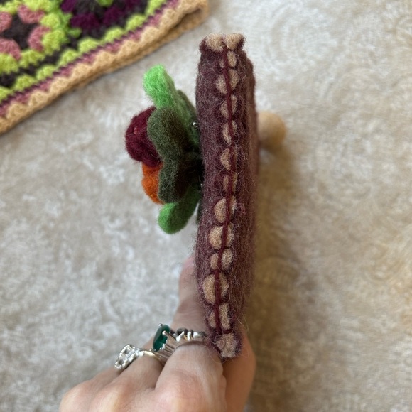 Brand New Erin Knitwear Handmade Wool Zip Coin Pouch & Granny Square Earband - Picture 7 of 16